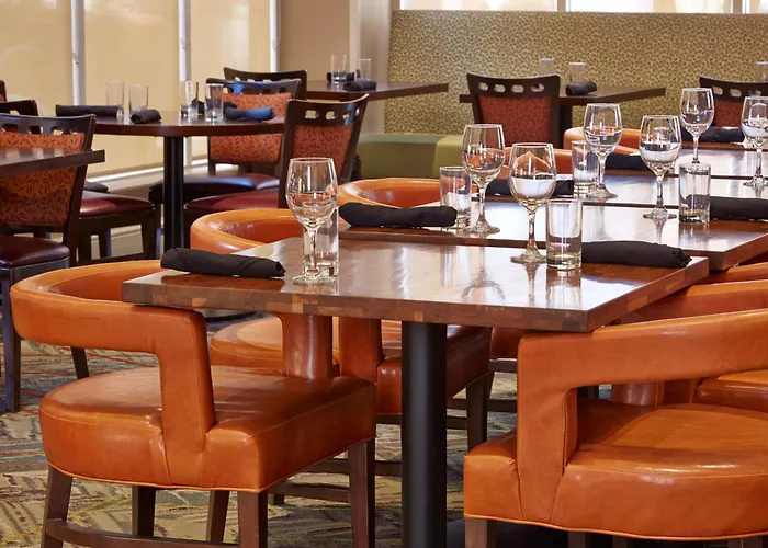 Hotel Hilton Garden Old Town 3*
