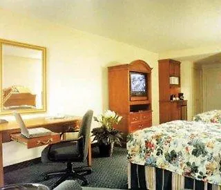Hilton Garden Old Town 3*