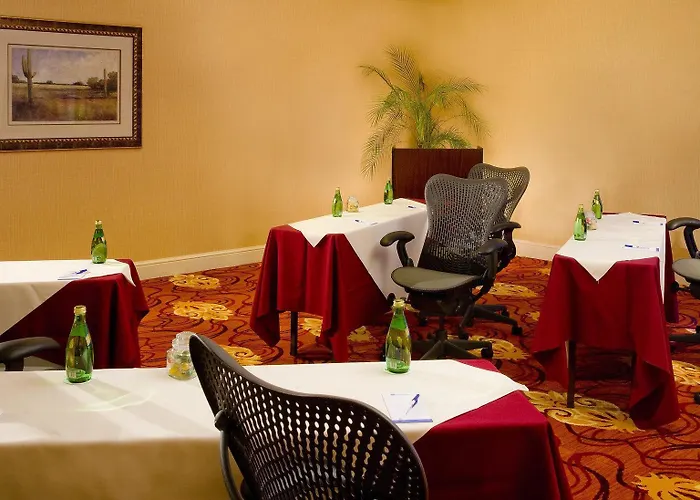 Hilton Garden Old Town Hotel 3*