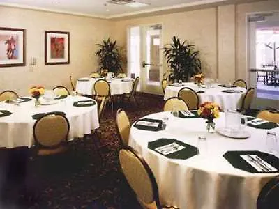 Hotel Hilton Garden Old Town 3*
